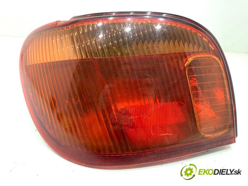 TOYOTA YARIS I liftback 2003 64 kW 1.3 (SCP12_, SCP13_) 1298 světlo levý zadní část 