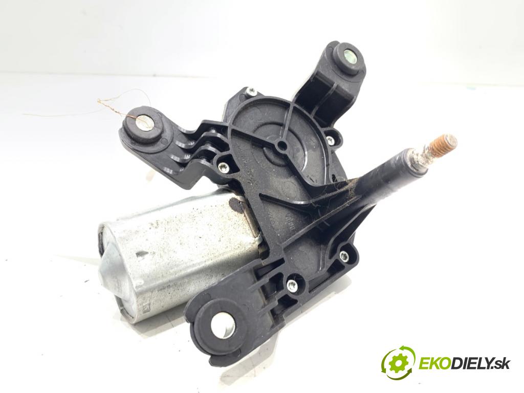 OPEL CORSA D liftback 2007 55 kW 1.3 CDTI (L08, L68) 1248 motor stěračů zadní část 13163029