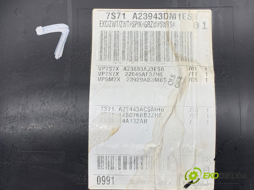 FORD MONDEO MK4 Kombi 2010 81 kW 1.6 Ti 1596 ča dveře levý přední část
