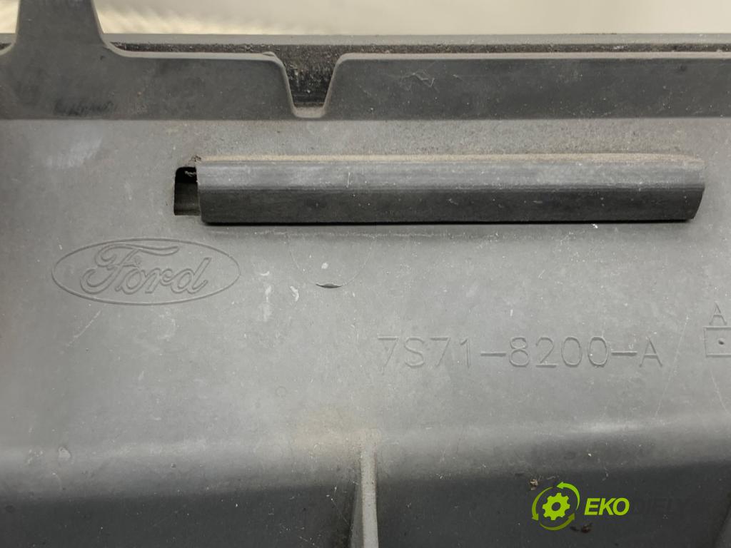 FORD MONDEO MK4 Kombi 2010 81 kW 1.6 Ti 1596 mřížka maska 7S71-8200-A (Přední mřížka (maska chladiče))