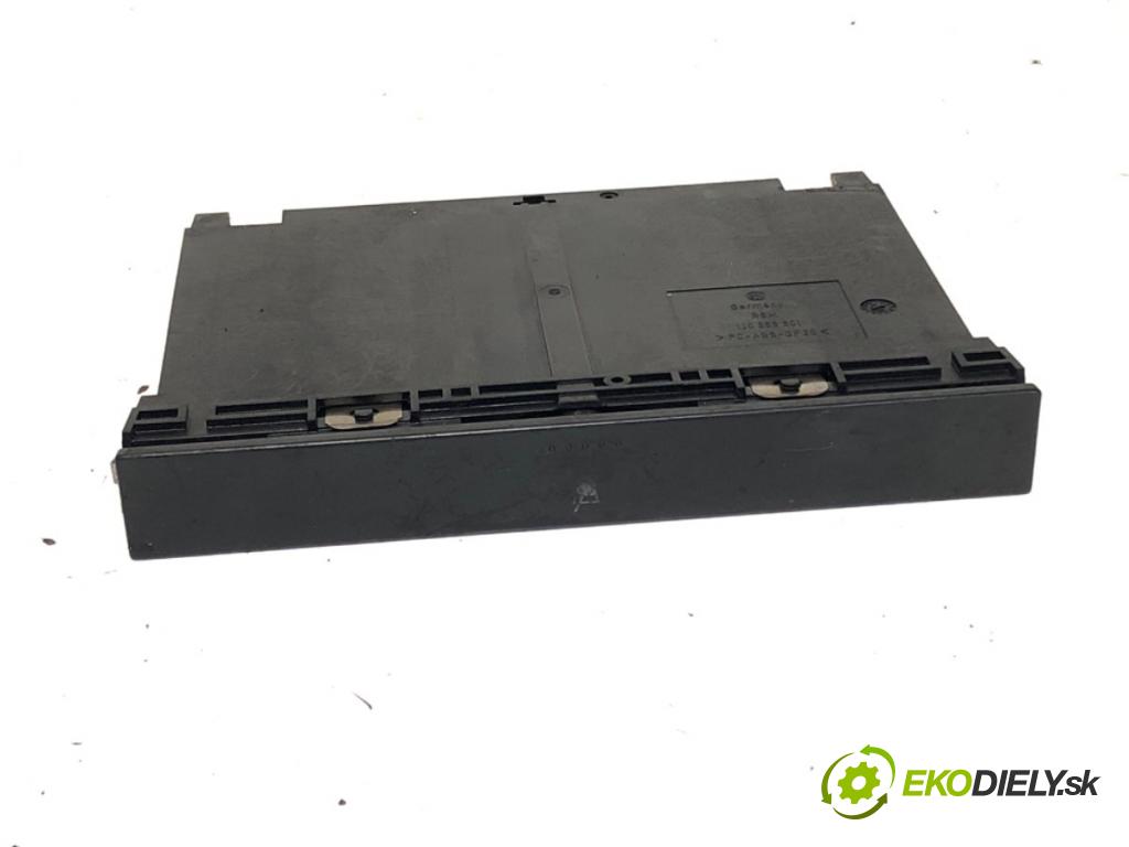 VW GOLF IV liftback 2000 66 kW 1.9 TDI 1896 Držiak na nápoje 1J0858601 (Držiak (úchyt) na nápoje)