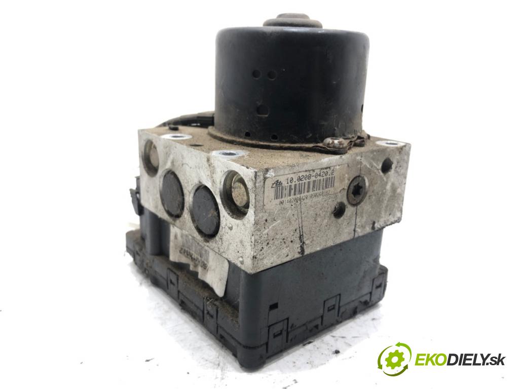 VW GOLF IV liftback 2000 66 kW 1.9 TDI 1896 Pumpa ABS 1J0614117D (Pumpa ABS)