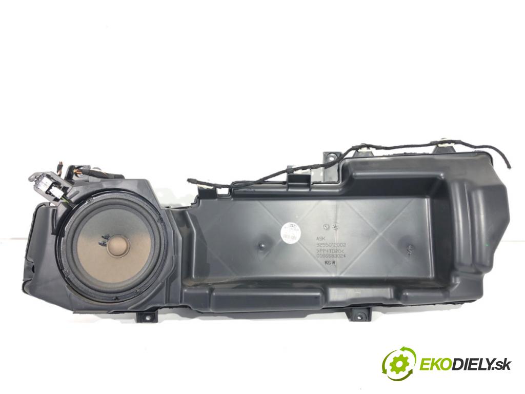 AUDI A6 C6 Kombi 2007 103 kW 2.0 TDI 1968 reproduktor dveře přední část pravý 4F0035382B
