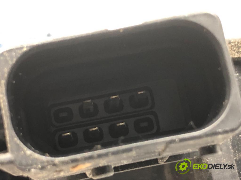 FIAT GRANDE PUNTO liftback 2007 55 kW 1.3 D Multijet 1248 zámok dveře pravý přední část 51797558