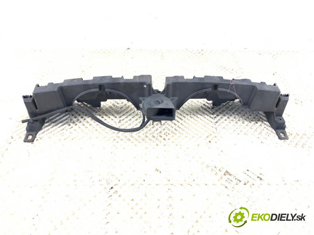 FIAT GRANDE PUNTO liftback 2007 55 kW 1.3 D Multijet 1248 výztuha horní  (Výztuha)