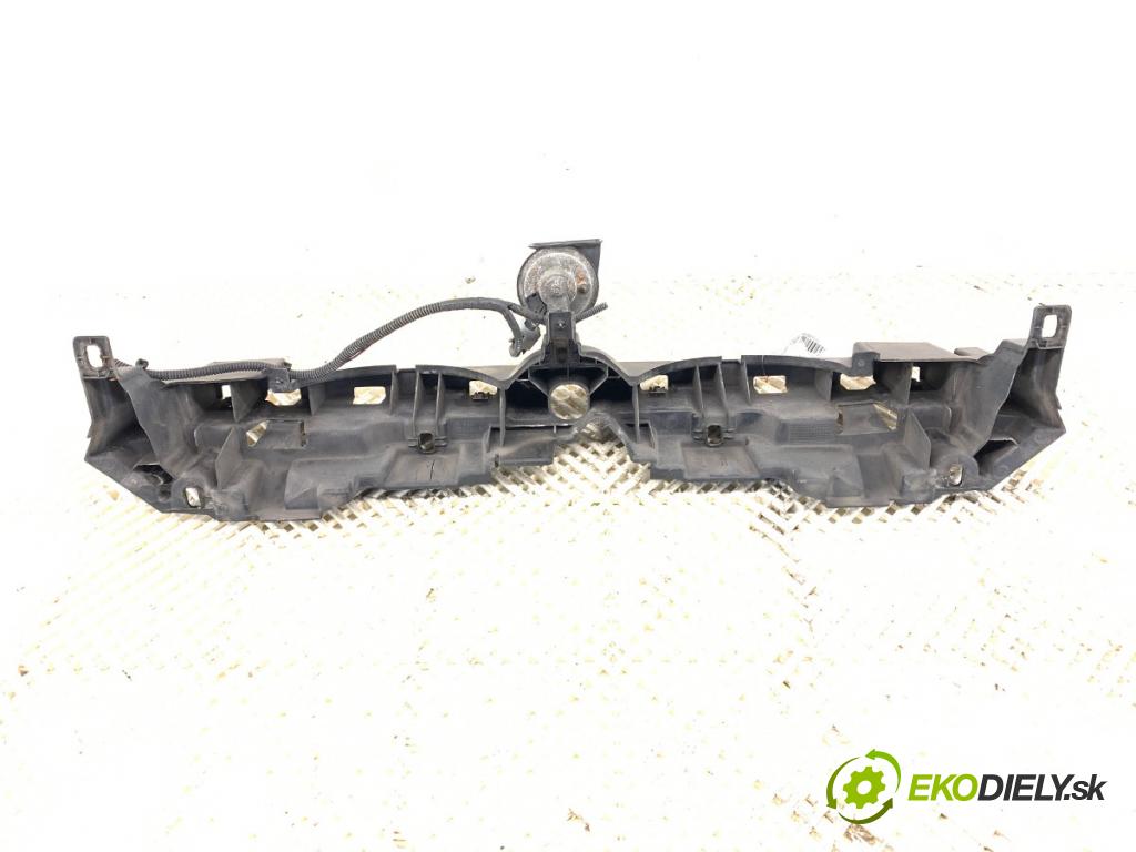 FIAT GRANDE PUNTO liftback 2007 55 kW 1.3 D Multijet 1248 výztuha horní  (Výztuha)