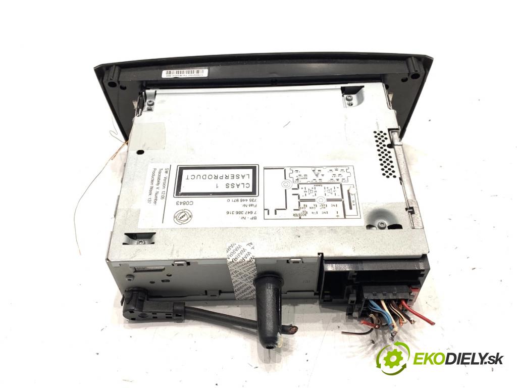 FIAT GRANDE PUNTO liftback 2007 55 kW 1.3 D Multijet 1248 RADIO 7647386316 (Audio zariadenie)