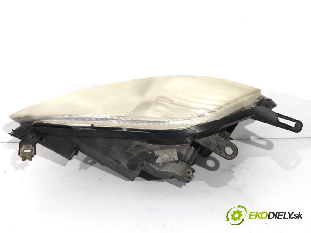 FIAT GRANDE PUNTO liftback 2007 55 kW 1.3 D Multijet 1248 světlomet pravý přední část