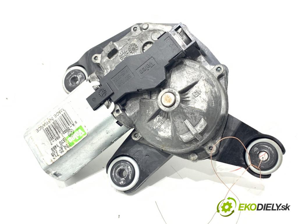 FIAT GRANDE PUNTO liftback 2007 55 kW 1.3 D Multijet 1248 motor stěračů zadní část 53025712