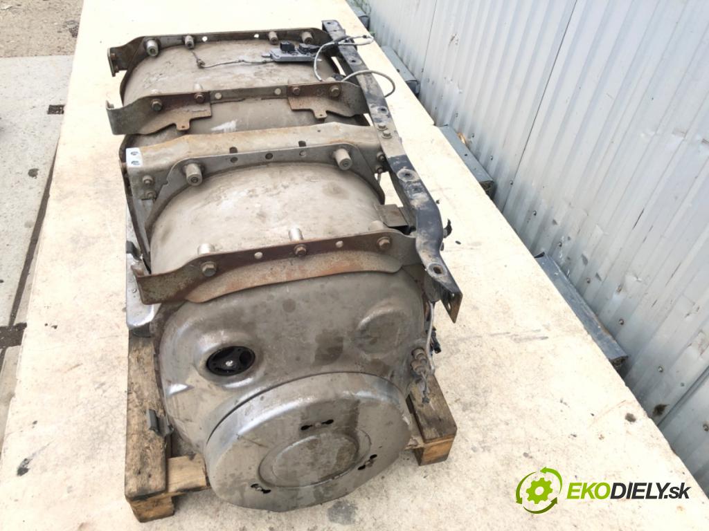 DAF XF Ciągnik siodłowy 2016 340 kW FT 460 340 kW [462 KM] olej napędowy 2012 - 2022 12900 katalyzátor A054A506