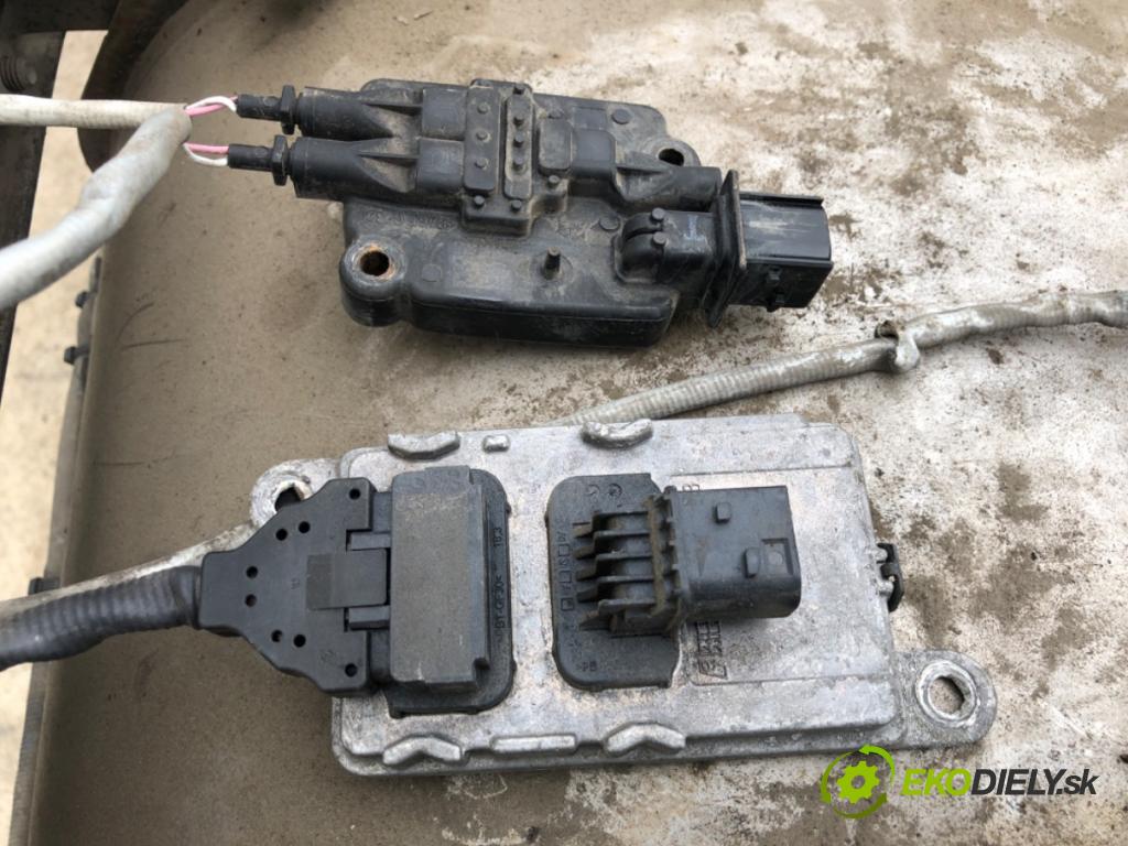 DAF XF Ciągnik siodłowy 2016 340 kW FT 460 340 kW [462 KM] olej napędowy 2012 - 2022 12900 katalyzátor A054A506