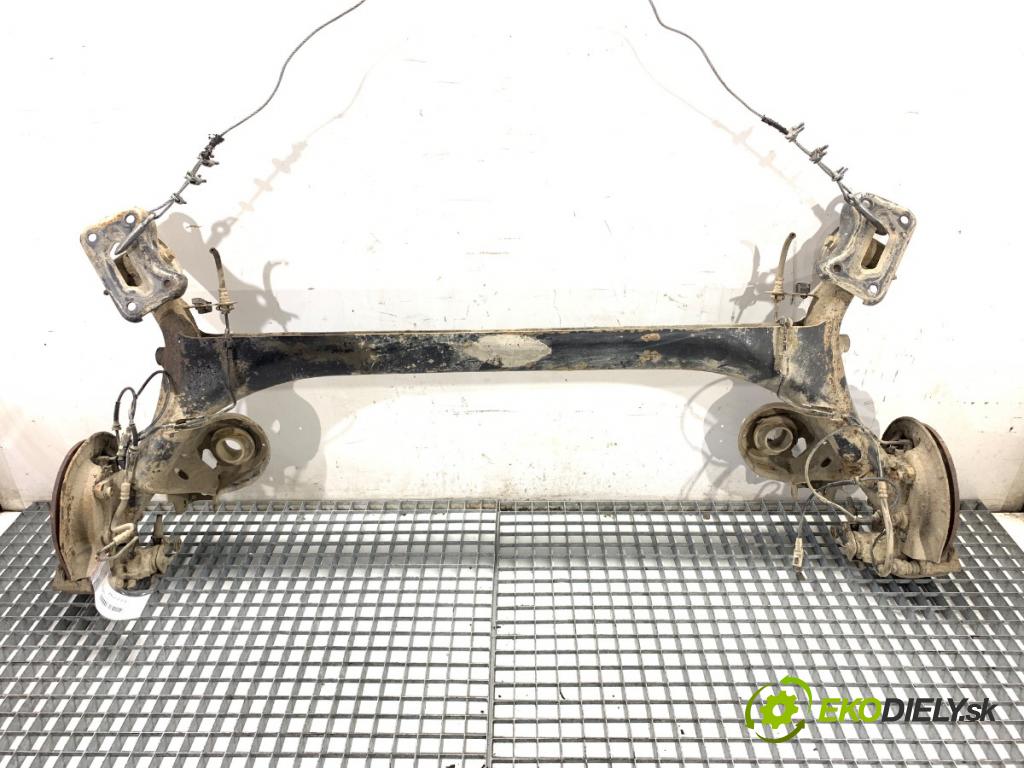 CITROEN C4 I liftback 2005 66 kW 1.6 HDi 1560 výztuha zadní část 