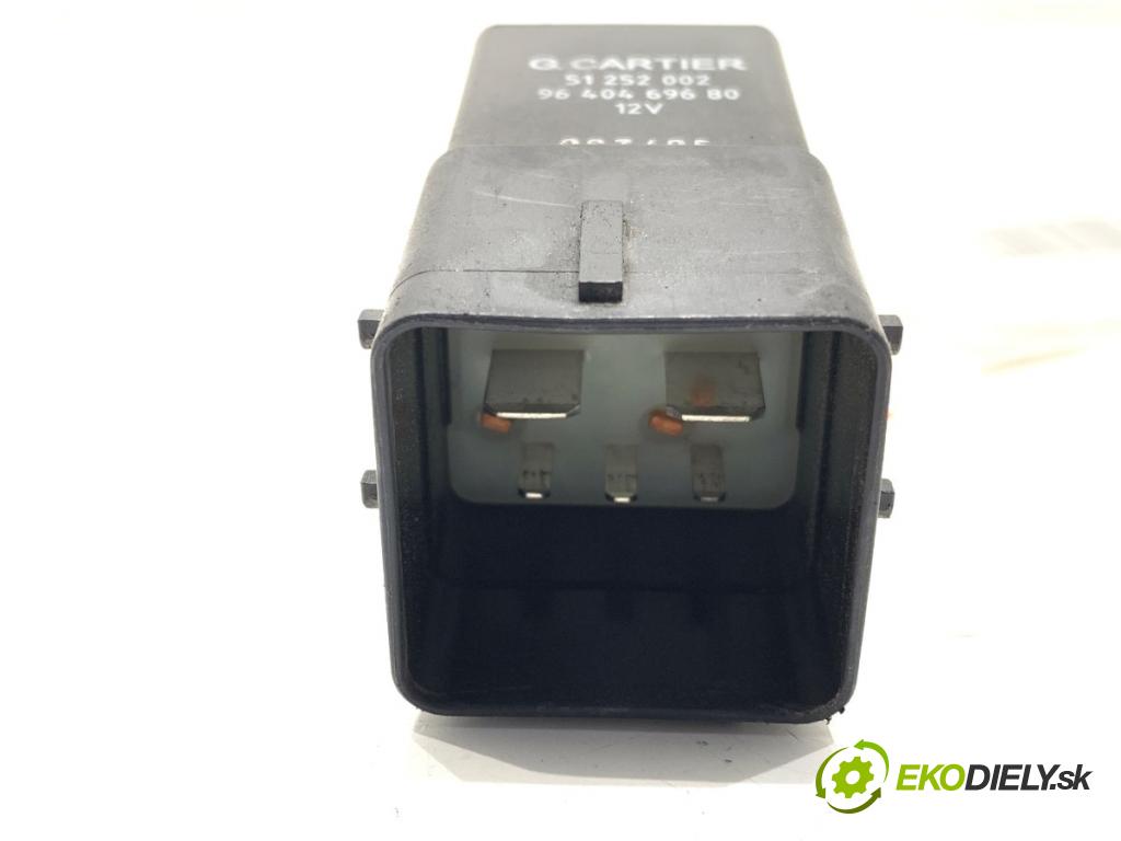 CITROEN C4 I liftback 2005 66 kW 1.6 HDi 1560 relé sviečok žhavenia 9640469680 (Relé)