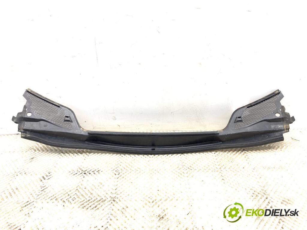 CITROEN C4 I liftback 2005 66 kW 1.6 HDi 1560 Torpédo, plast pod čelné okno  (Torpédo (plast pod čelným sklom))