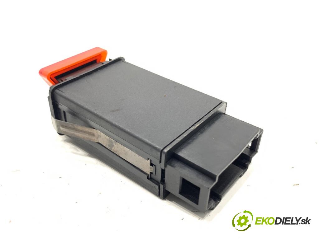 AUDI A3 8L liftback 2000 74 kW 1.6 1595 Spínač svetiel výstražných (núdzových) 8L0941509J (Prepínacie páčky pod volantom)