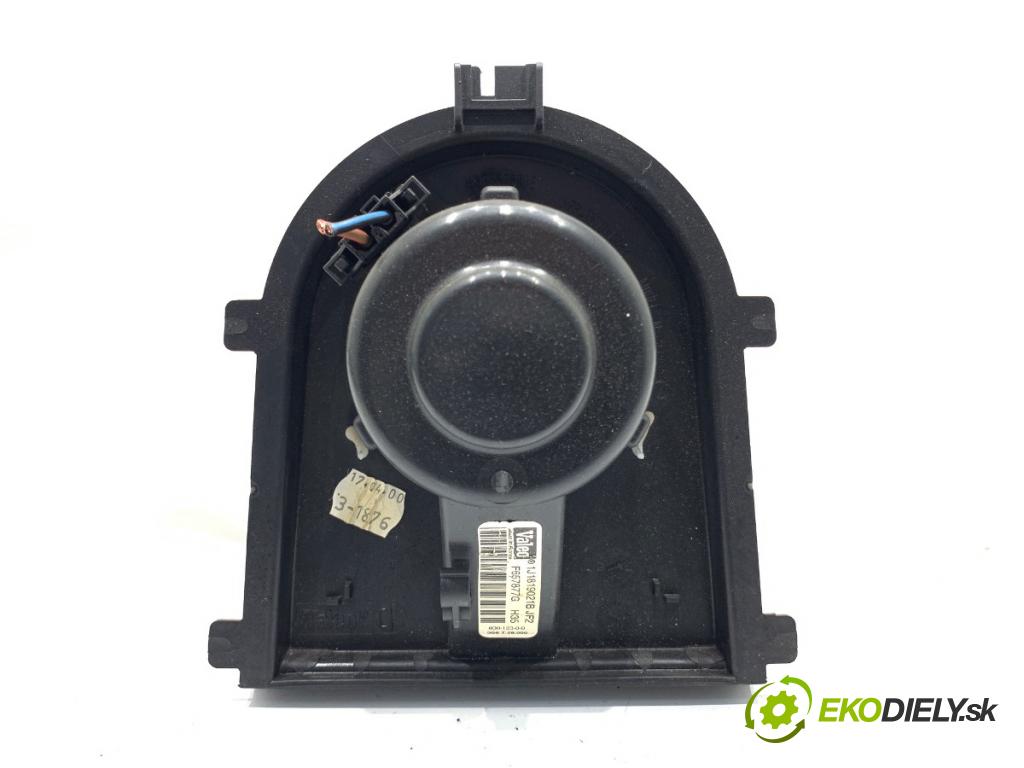 AUDI A3 8L liftback 2000 74 kW 1.6 1595 topení 1J1819021B