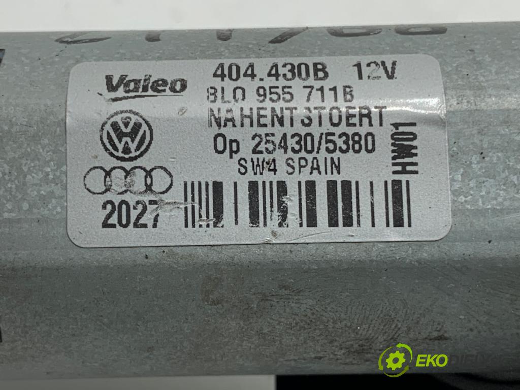 AUDI A3 8L liftback 2000 74 kW 1.6 1595 motor stěračů zadní část 8L0955711B