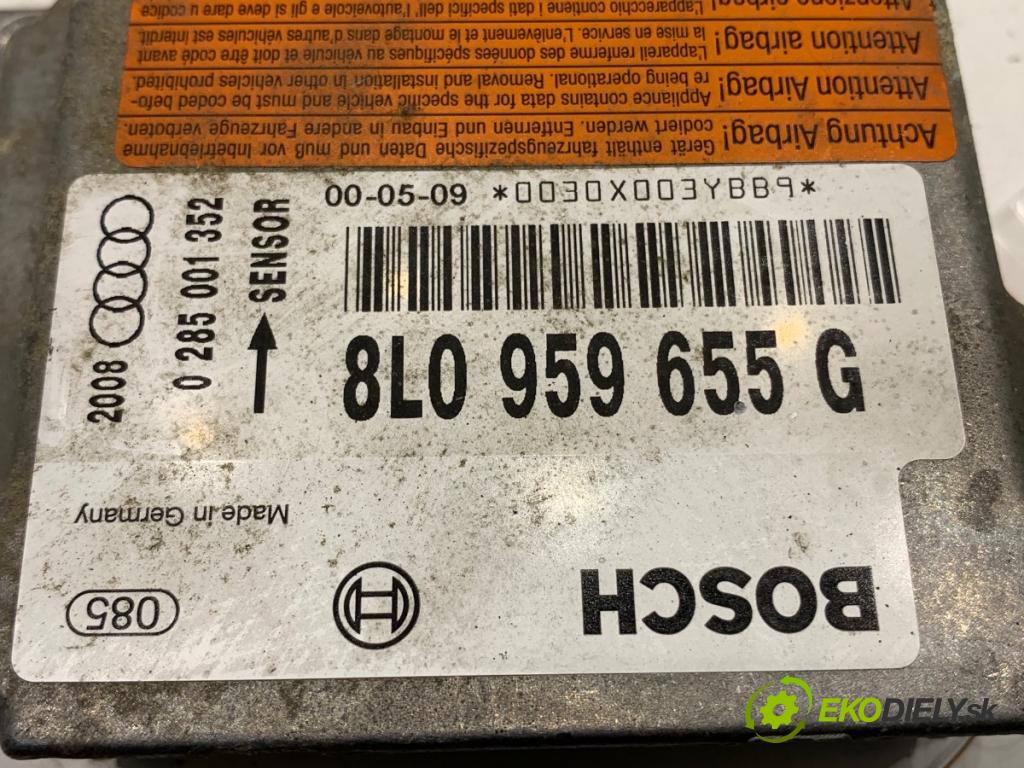 AUDI A3 8L liftback 2000 74 kW 1.6 1595 senzor airbag 8L0959655G (Snímač)