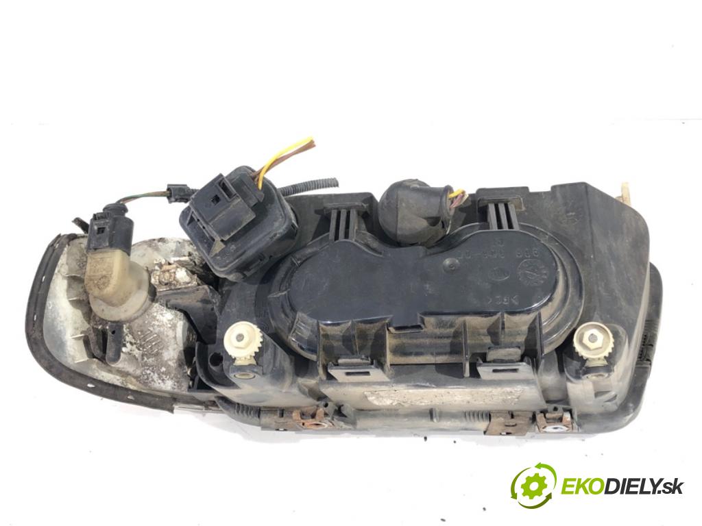 AUDI A3 8L liftback 2000 74 kW 1.6 1595 Svetlomet pravy predný