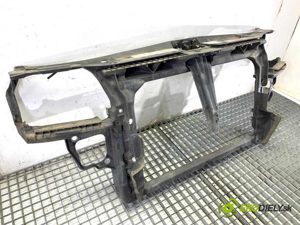 AUDI A3 8L liftback 2000 74 kW 1.6 1595 držák přední část  (Přední výztuha)