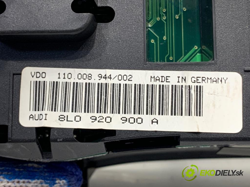 AUDI A3 8L liftback 2000 74 kW 1.6 1595 Prístrojovka 8L0920900A (Prístrojová doska)