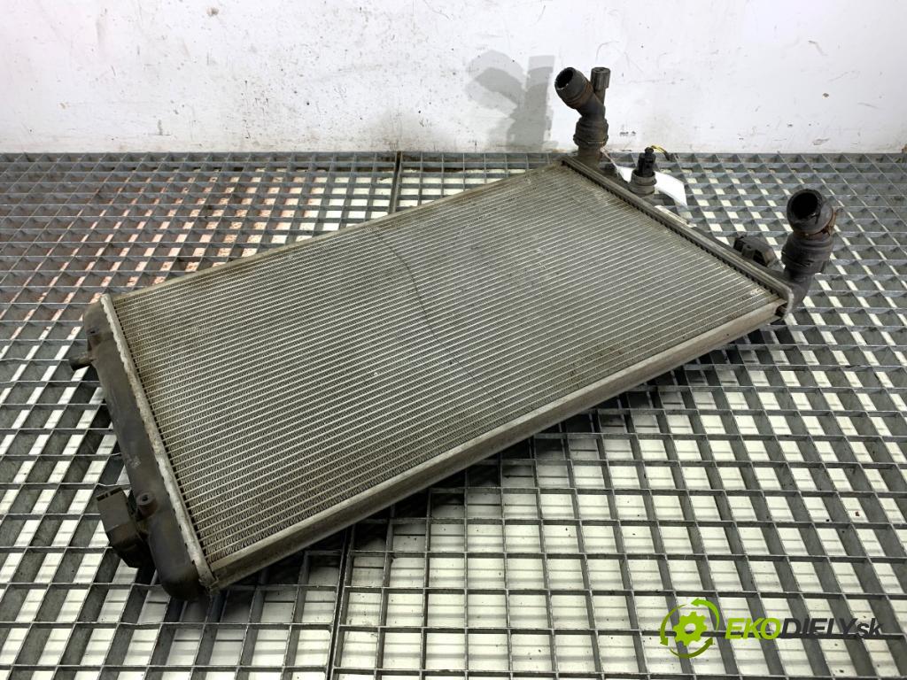 AUDI A3 8L liftback 2000 74 kW 1.6 1595 chladič vody 1J0121253AD (Vodní chladič)