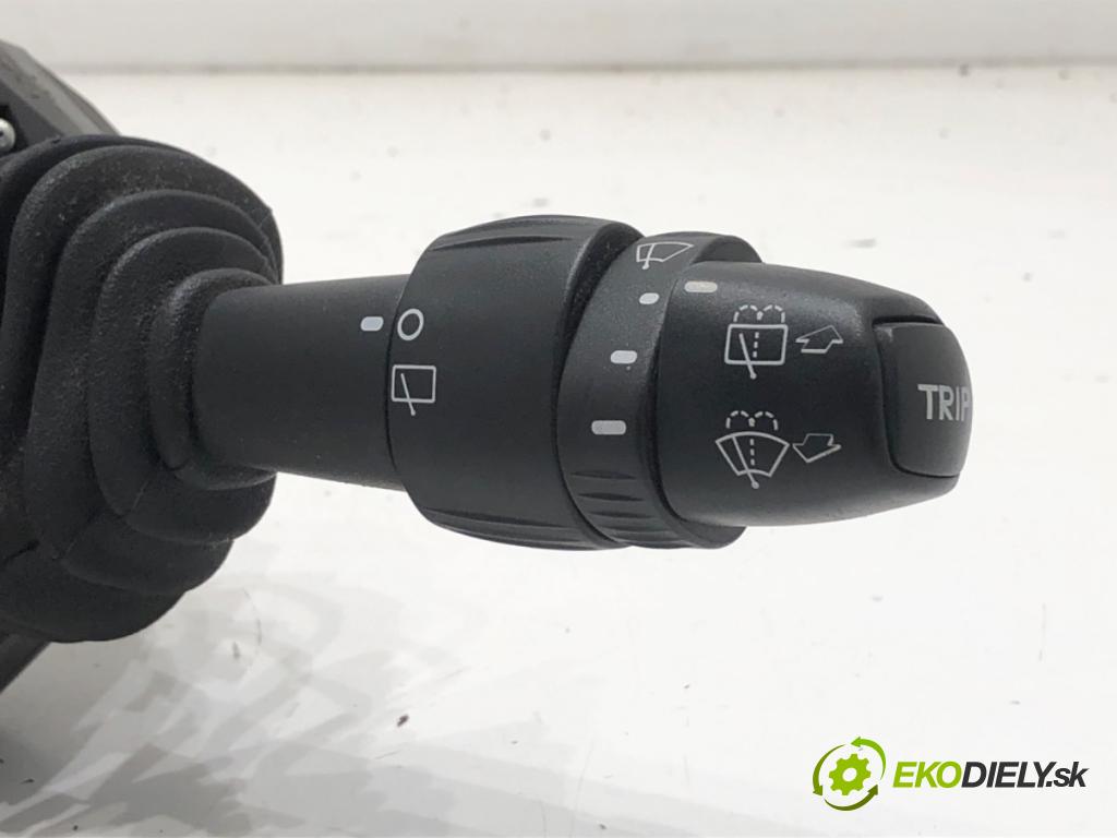 FIAT BRAVO II liftback 2009 66 kW 1.4 (198AXA1B) 1368 Prepínač kombinovaný 07354870910 (Prepínacie páčky pod volantom)