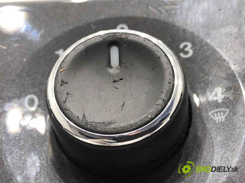 FIAT BRAVO II liftback 2009 66 kW 1.4 (198AXA1B) 1368 Panel ovládania kúrenia 5G7846100 (Prepínacie páčky pod volantom)