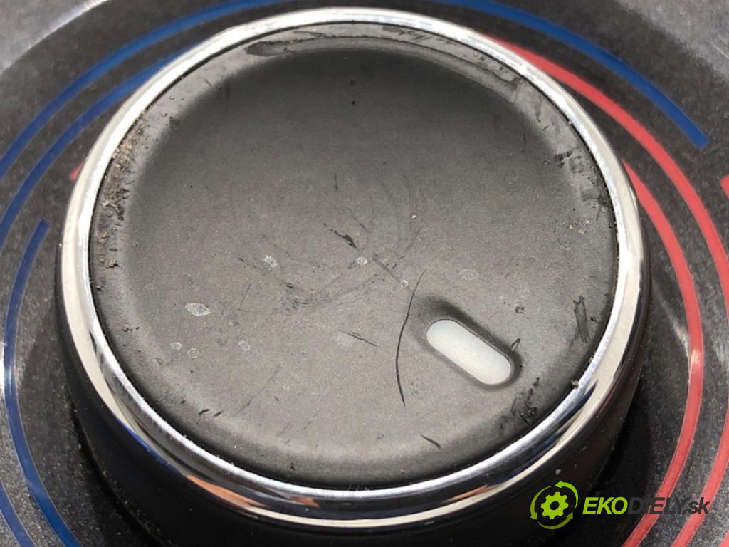 FIAT BRAVO II liftback 2009 66 kW 1.4 (198AXA1B) 1368 Panel ovládania kúrenia 5G7846100 (Prepínacie páčky pod volantom)