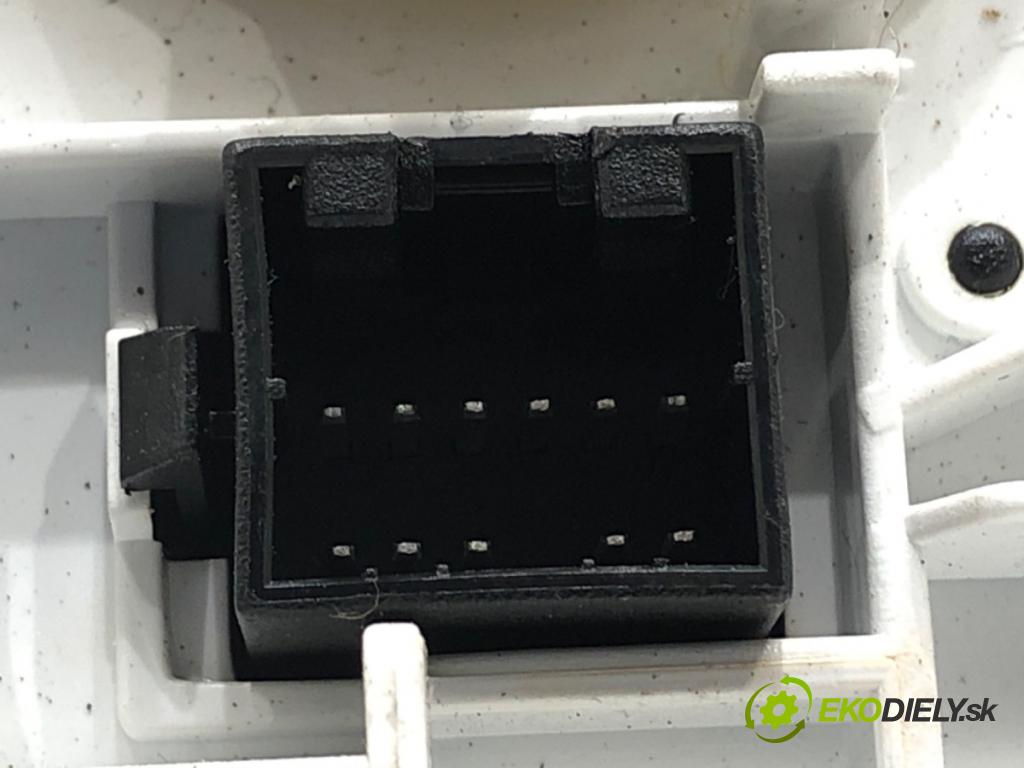 FIAT BRAVO II liftback 2009 66 kW 1.4 (198AXA1B) 1368 Panel ovládania kúrenia 5G7846100 (Prepínacie páčky pod volantom)