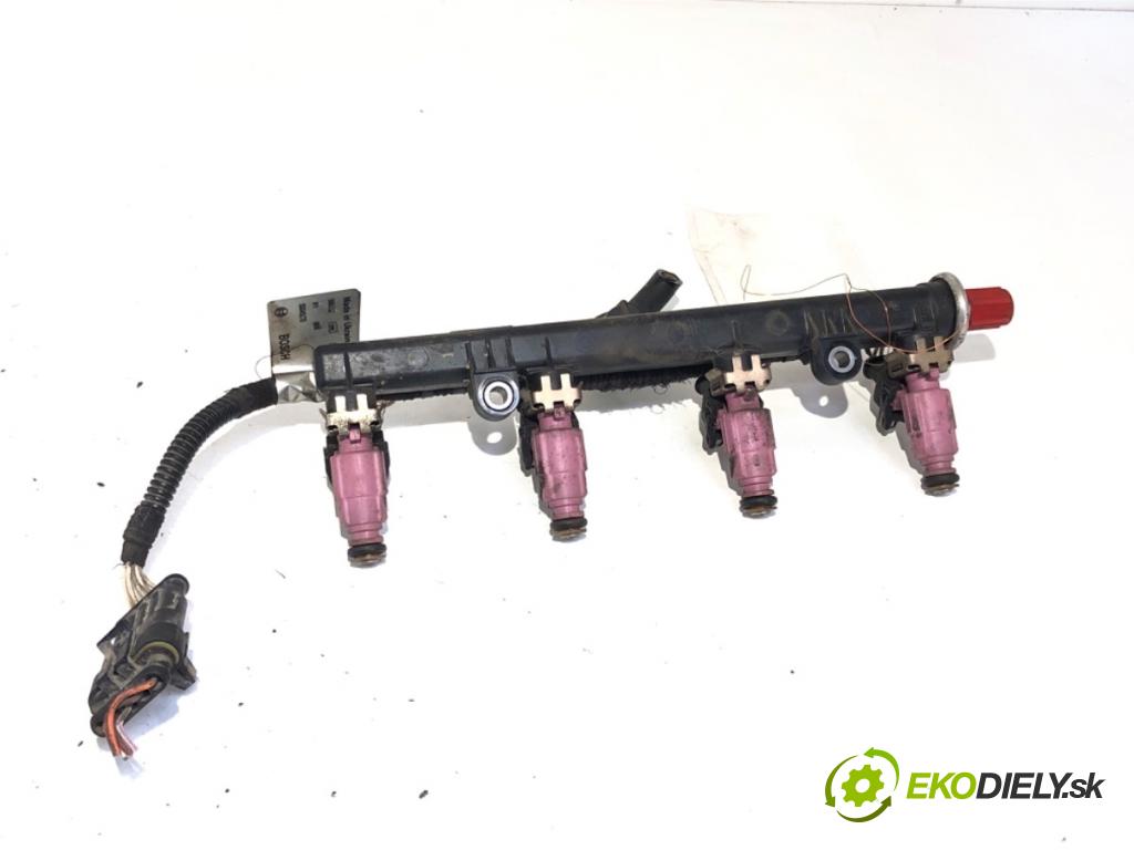 FIAT BRAVO II liftback 2009 66 kW 1.4 (198AXA1B) 1368 Lišta vstrekovacia 0280151210 (Vstrekovacia lišta)