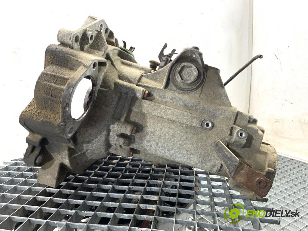 AUDI A3 8L liftback 2000 74 kW 1.6 1595 Prevodovka DUU (Prevodovka)