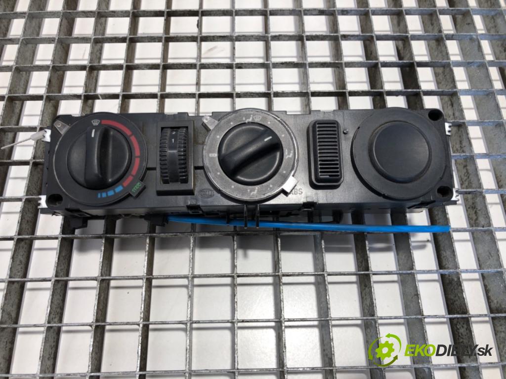 MERCEDES-BENZ W638 Autobus 1999 75 kW 110 CDI 2.2 (638.194) 2148 Panel ovládania kúrenia A0008306185 (Prepínacie páčky pod volantom)