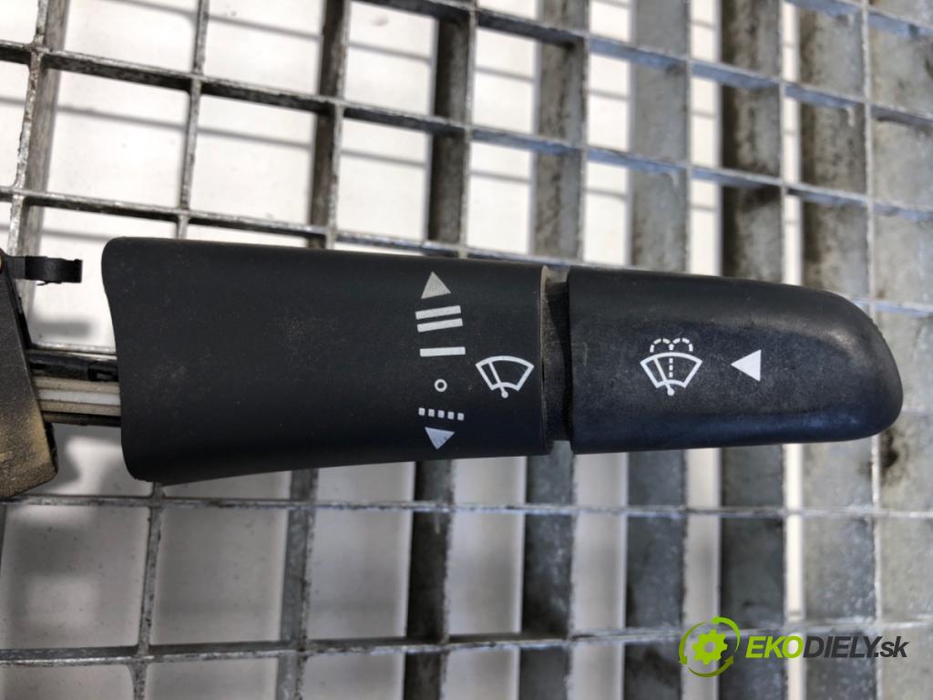 MERCEDES-BENZ W638 Autobus 1999 75 kW 110 CDI 2.2 (638.194) 2148 Prepínač kombinovaný  (Prepínacie páčky pod volantom)