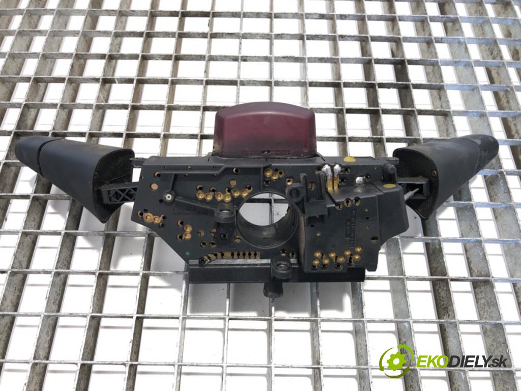 MERCEDES-BENZ W638 Autobus 1999 75 kW 110 CDI 2.2 (638.194) 2148 Prepínač kombinovaný  (Prepínacie páčky pod volantom)