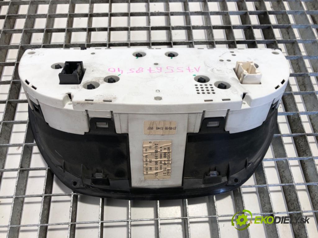 MERCEDES-BENZ W638 Autobus 1999 75 kW 110 CDI 2.2 (638.194) 2148 Prístrojovka A0004467521 (Prístrojová doska)