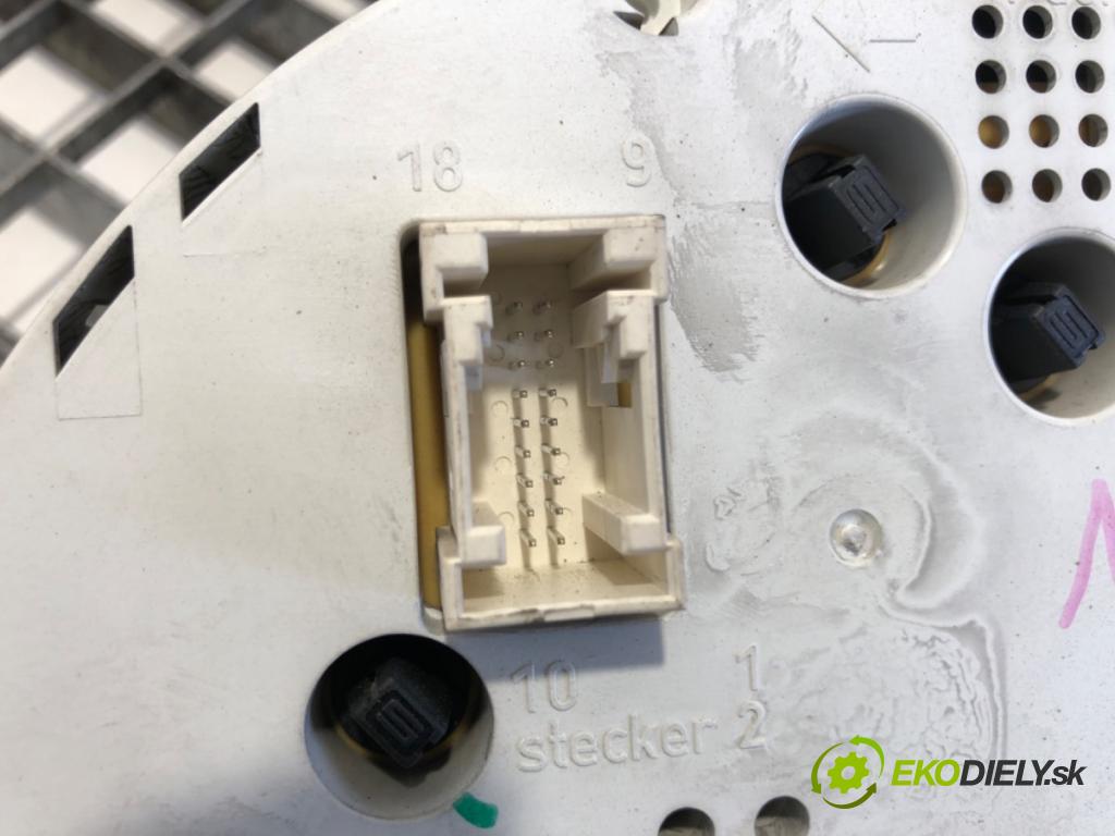 MERCEDES-BENZ W638 Autobus 1999 75 kW 110 CDI 2.2 (638.194) 2148 Prístrojovka A0004467521 (Prístrojová doska)