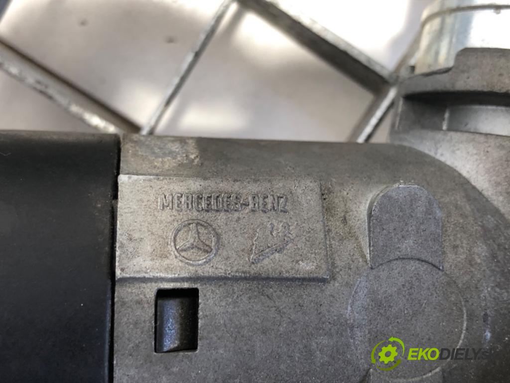 MERCEDES-BENZ W638 Autobus 1999 75 kW 110 CDI 2.2 (638.194) 2148 spinačka  (Spínacia skrinka)