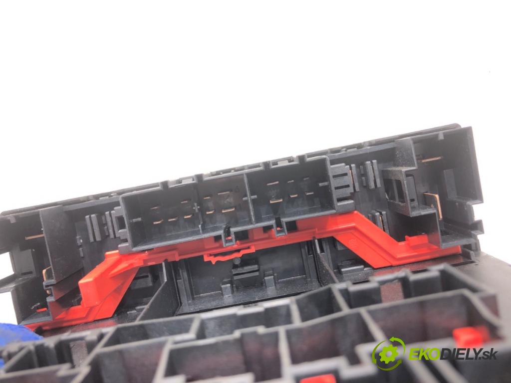 VW PASSAT B6 sedan 2006 103 kW 2.0 TDI 1968 Modul BORDNETZ 3C0937049AG (Riadiaca jednotka ostatné)