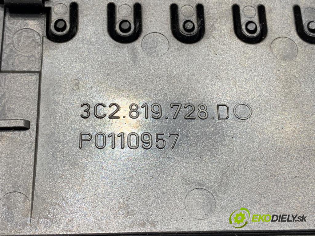VW PASSAT B6 sedan 2006 103 kW 2.0 TDI 1968 mří topení přední část 3C2819728D