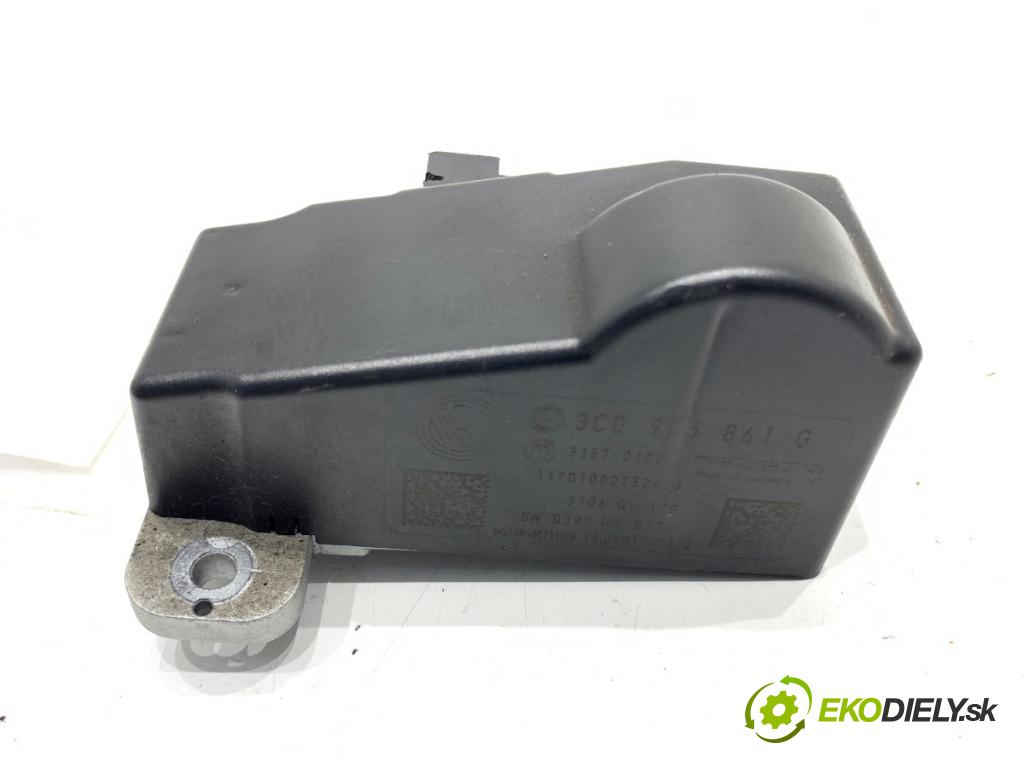 VW PASSAT B6 sedan 2006 103 kW 2.0 TDI 1968 blokáda volantu 3C0905861G (Riadenie ostatné)