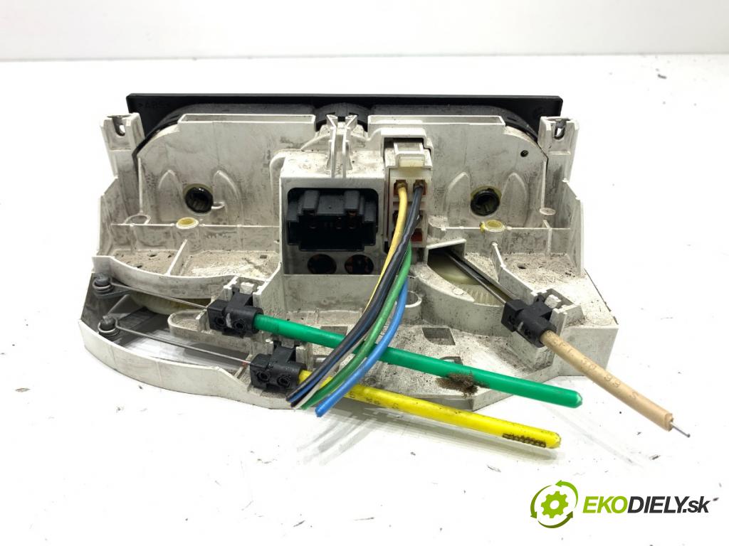 VW GOLF IV liftback 2000 85 kW 1.9 TDI 1896 Panel ovládania kúrenia 1J0820045F (Prepínacie páčky pod volantom)