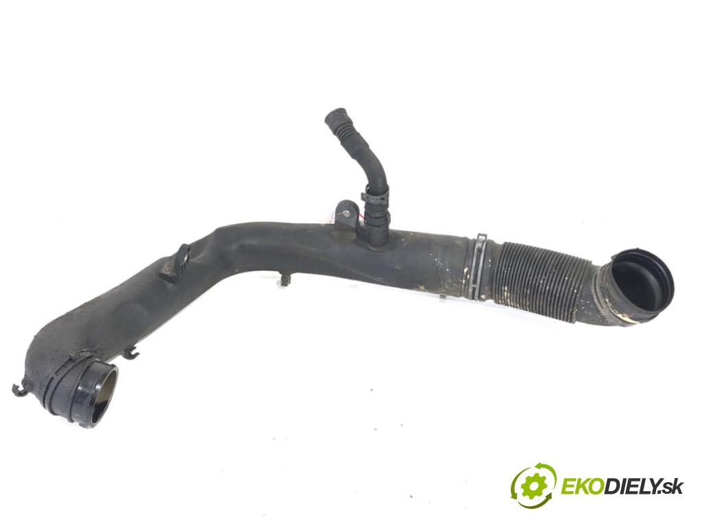 AUDI A3 8P liftback 2004 77 kW 1.9 TDI 1896 Rúra vzduchu 1K0129684B