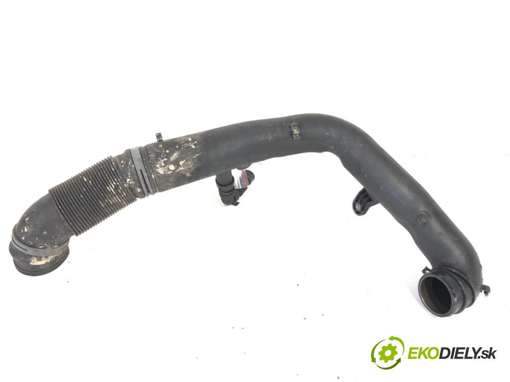 AUDI A3 8P liftback 2004 77 kW 1.9 TDI 1896 Rúra vzduchu 1K0129684B
