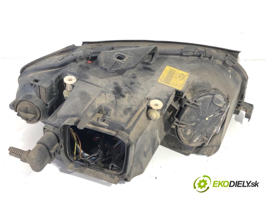 AUDI A3 8P liftback 2004 77 kW 1.9 TDI 1896 světlomet levý přední část 8P0941003A
