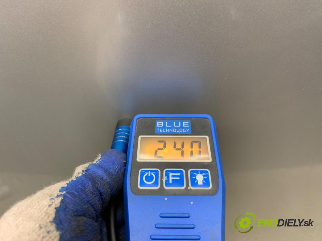 AUDI A3 8P liftback 2004 77 kW 1.9 TDI 1896 kapota  (Kapota)