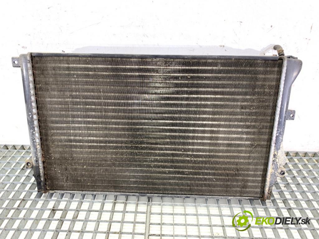 AUDI A3 8P liftback 2004 77 kW 1.9 TDI 1896 chladič vody  (Vodní chladič)