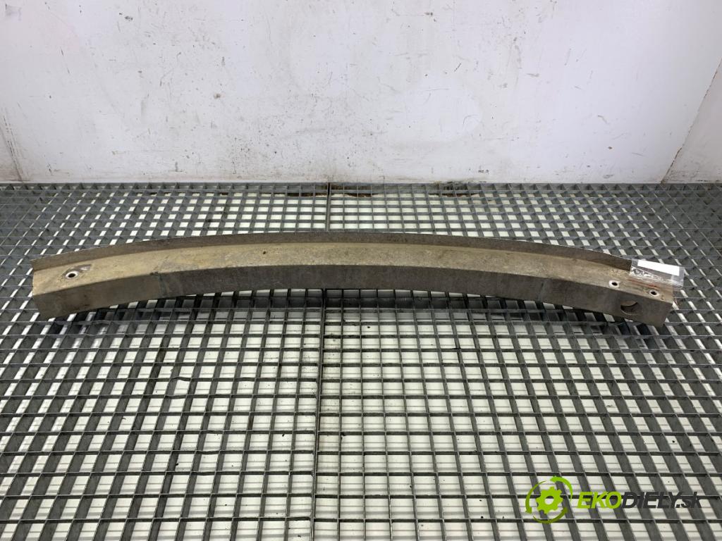 AUDI A3 8P liftback 2004 77 kW 1.9 TDI 1896 výztuha nárazníka přední část  (Přední výztuha)