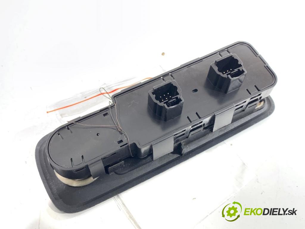 CITROEN C8 nadwozie wielkoprzestrzenne (MPV) 2003 80 kW 2.0 HDi 1997 Prepínač okien  (Prepínacie páčky pod volantom)