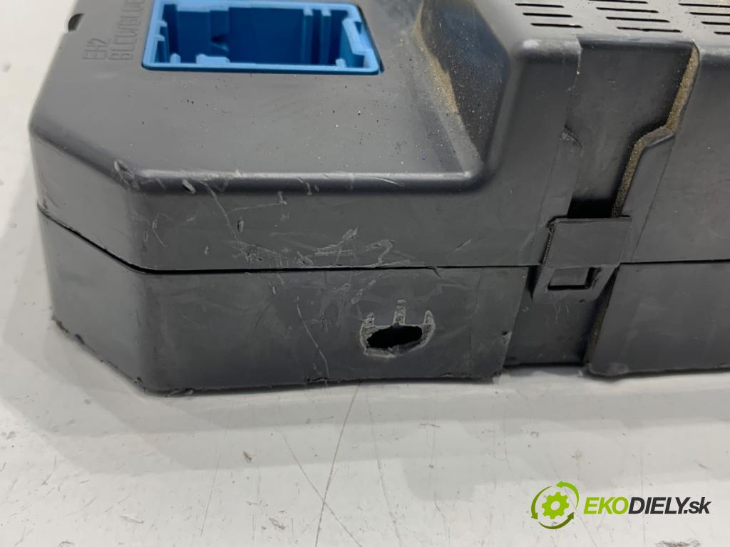 CITROEN C4 PICASSO I nadwozie wielkoprzestrzenne (MPV) 2007 80 kW 1.6 HDi 1560 modul BSI 9663798380 (Pojistková skříňka)